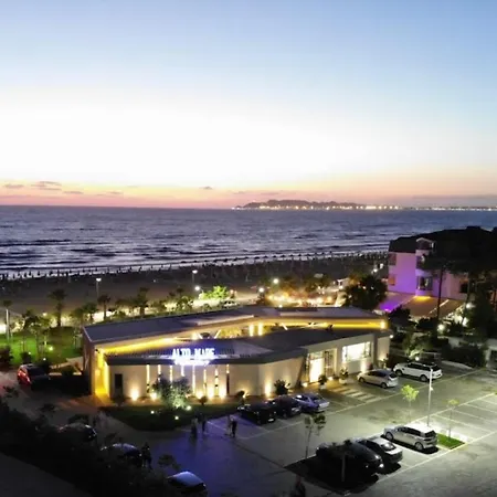 Boho * Golem (Tirana)