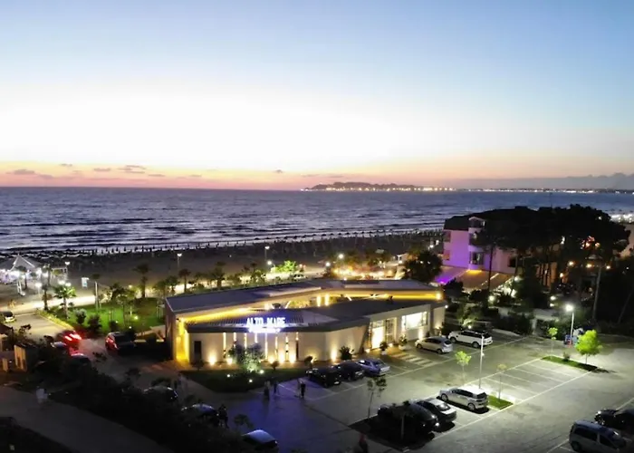 Boho * Golem (Tirana)